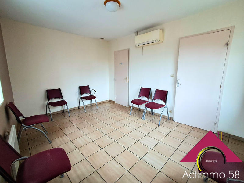 Maison - 203 m² - 10 pièces