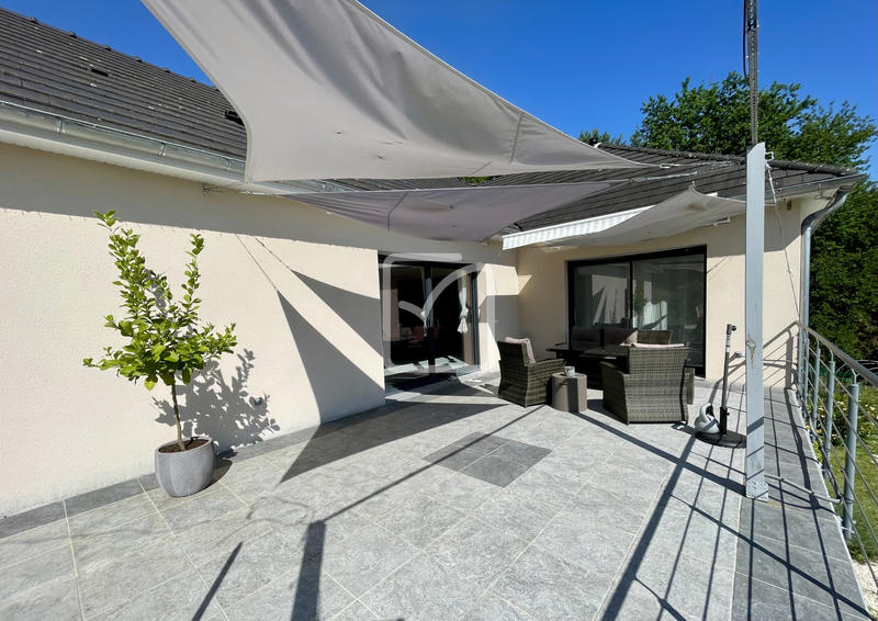 Maison - 165 m² - 4 pièces