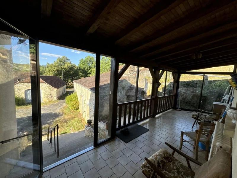 Corps de ferme - 100 m² - 3 pièces