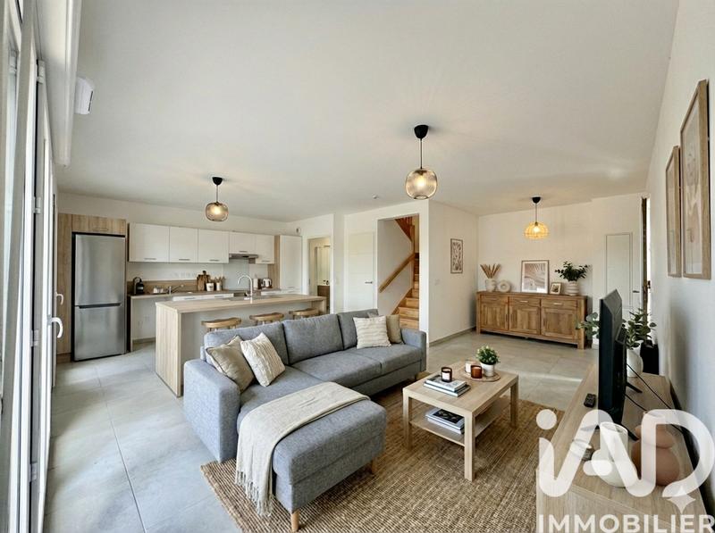 Maison - 76 m² - 4 pièces