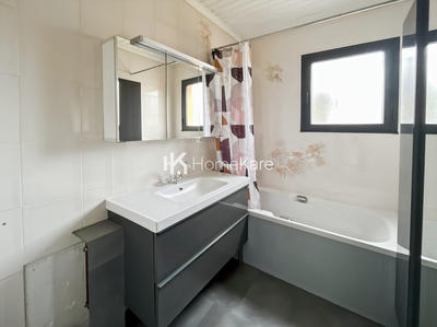 Maison - 100 m² - 4 pièces