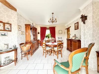 Maison - 168 m² - 6 pièces