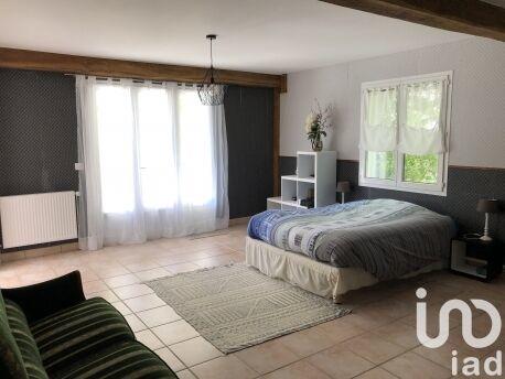 Maison - 289 m² - 9 pièces