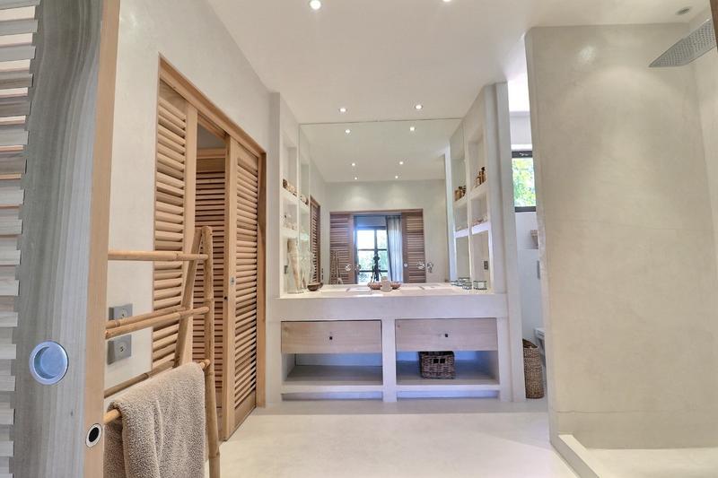 Villa - 385 m² - 7 pièces