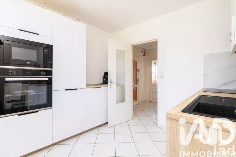 Appartement - 98 m² - 5 pièces
