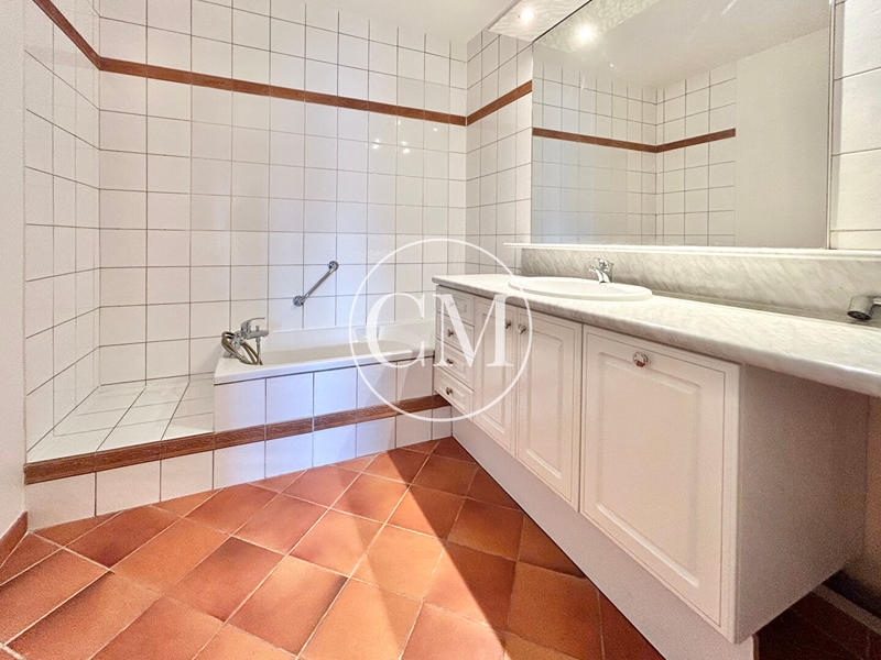 Appartement - 113 m² - 4 pièces