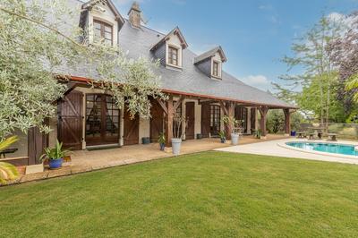 Maison - 280 m² - 7 pièces