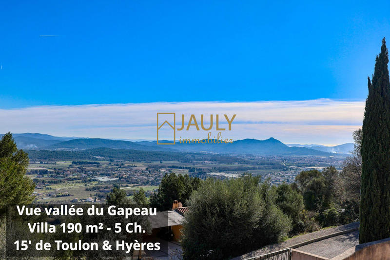 Villa - 190 m² - 8 pièces