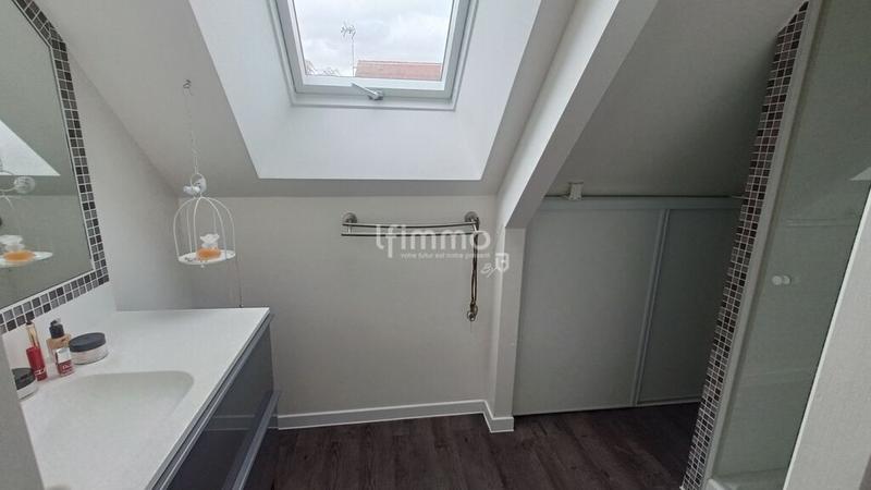 Pavillon - 150 m² - 7 pièces