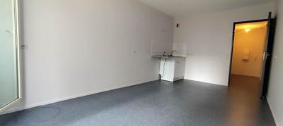 Studio - 30 m² - 1 pièce
