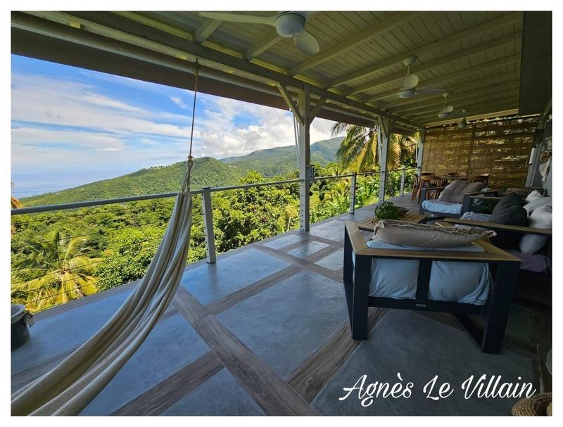 Maison - 180 m² - 7 pièces