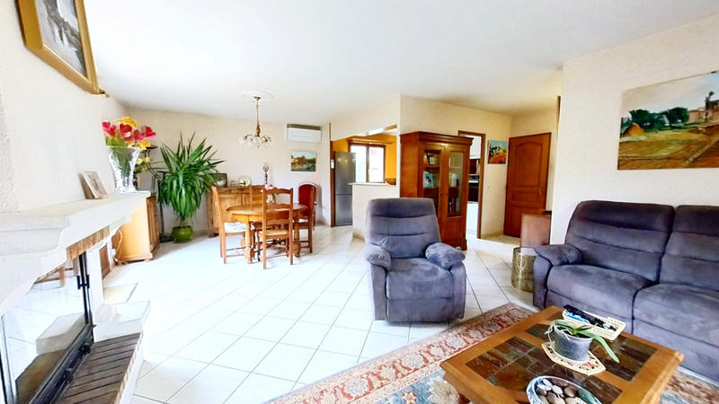 Maison - 97 m² - 5 pièces