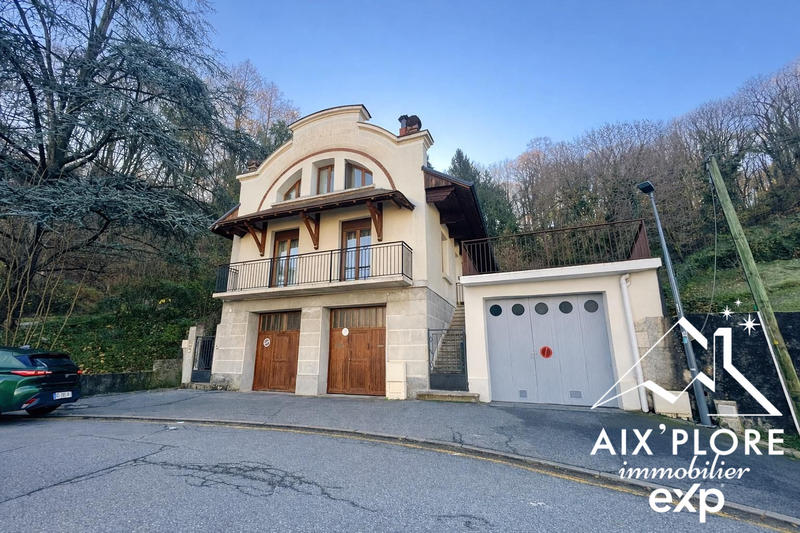 Appartement - 81 m² - 3 pièces