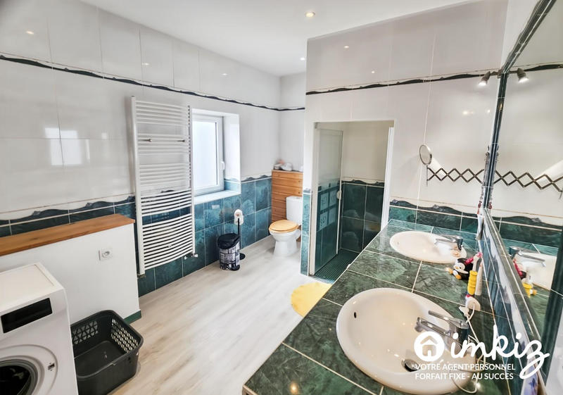 Maison - 137 m² - 6 pièces