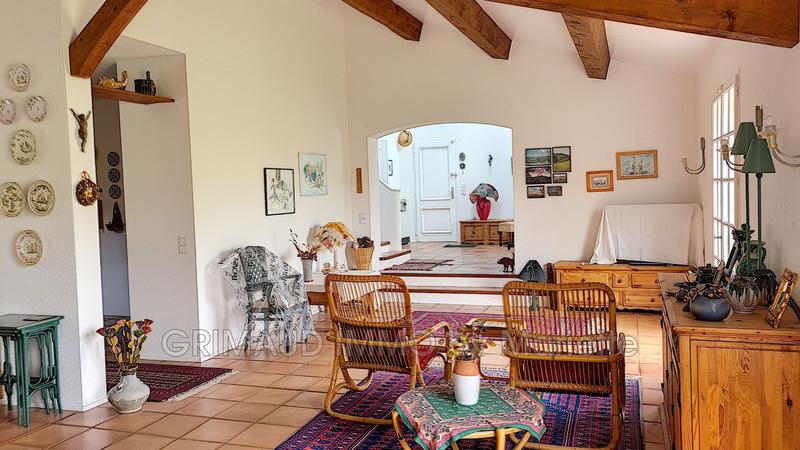 Villa - 225 m² - 6 pièces