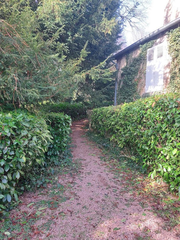 Propriété - 350 m² - 12 pièces