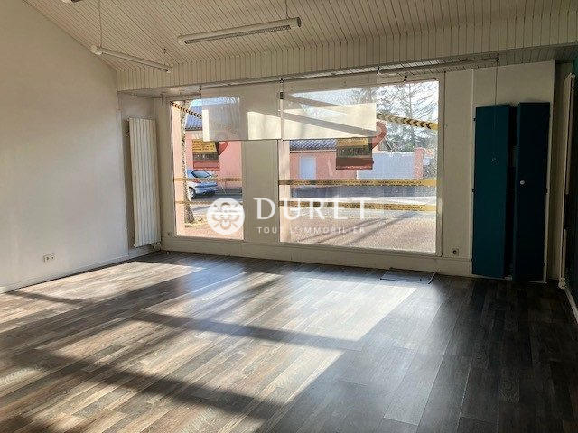 Local d'activités - 136 m²