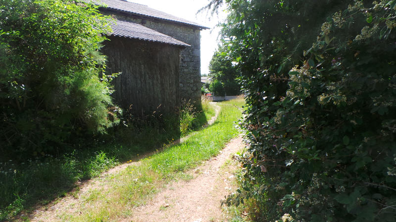 Grange - 180 m² - 1 pièce