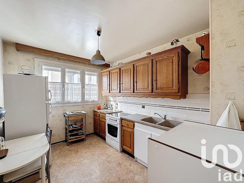 Appartement - 94 m² - 5 pièces