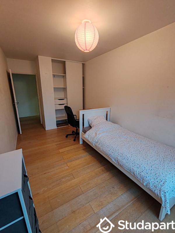 Chambre - 12 m² - 1 pièce