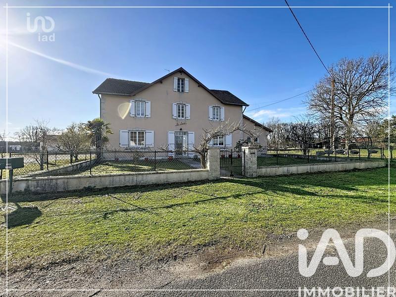 Maison - 224 m² - 10 pièces