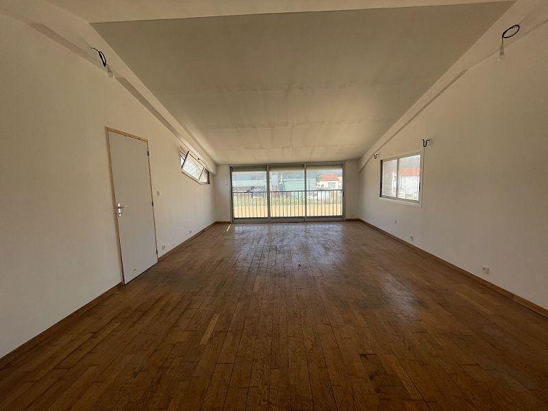 Local commercial - 130 m² - 2 pièces