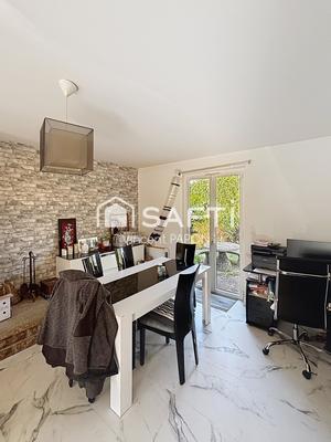 Maison - 95 m² - 4 pièces