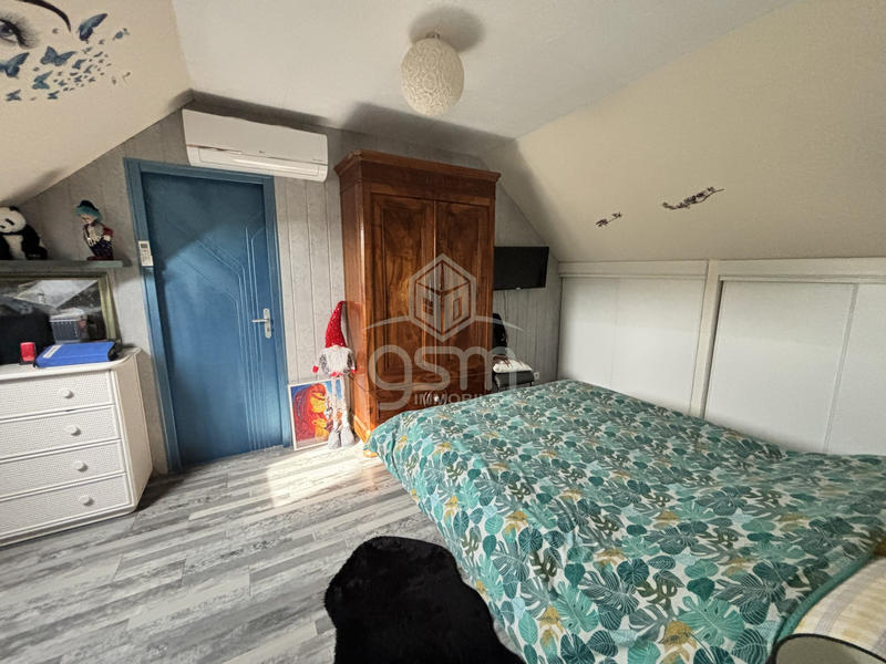 Maison traditionnelle - 130 m² - 6 pièces