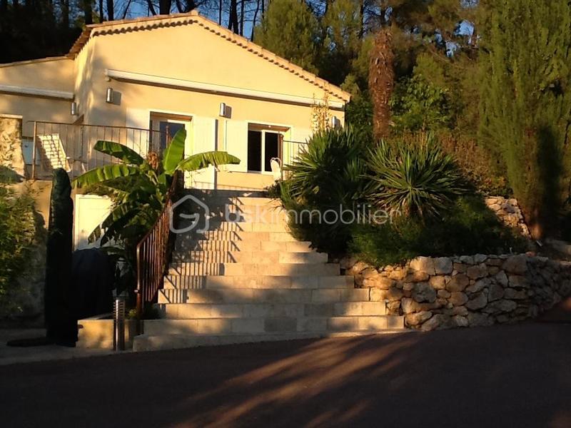 Propriété - 490 m² - 10 pièces