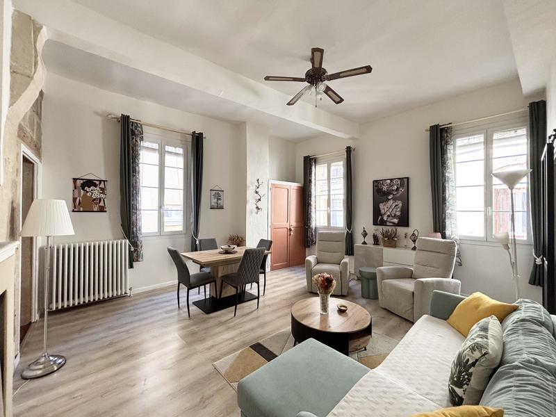 Maison en pierre - 137 m² - 6 pièces