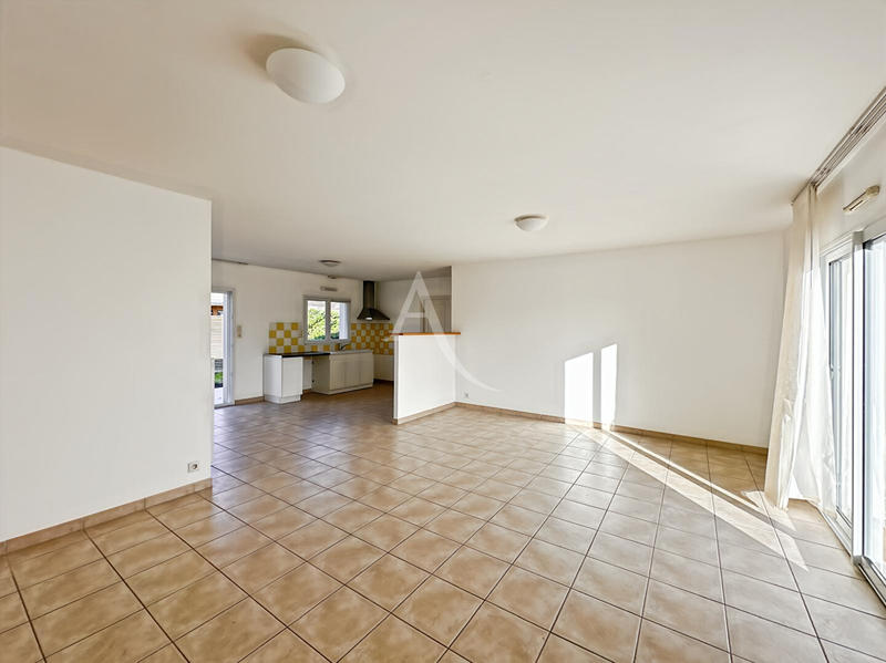 Maison - 86 m² - 4 pièces