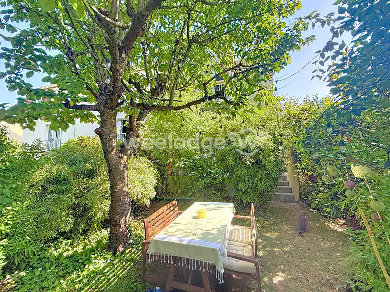 Maison - 95 m² - 5 pièces