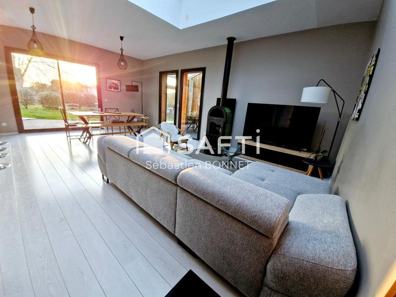 Maison - 135 m² - 6 pièces