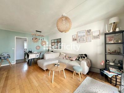 Appartement - 64 m² - 3 pièces