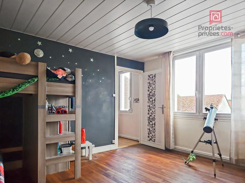 Maison - 233 m² - 7 pièces