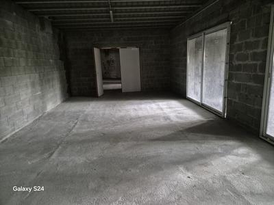 Local commercial - 1 100 m²