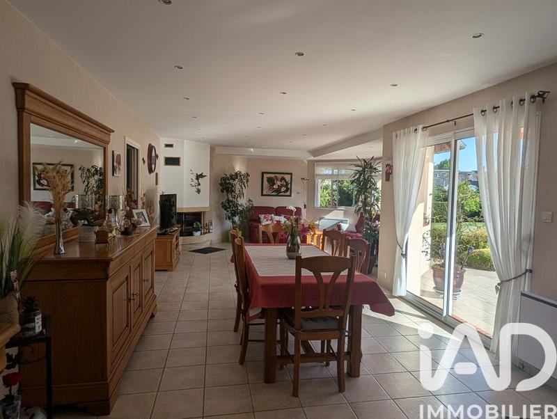 Maison - 138 m² - 6 pièces