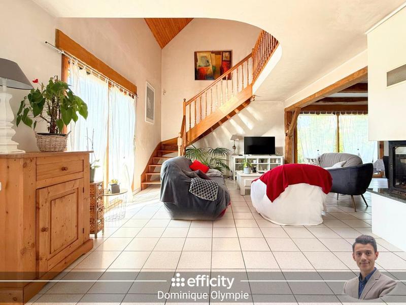 Maison - 165 m² - 6 pièces