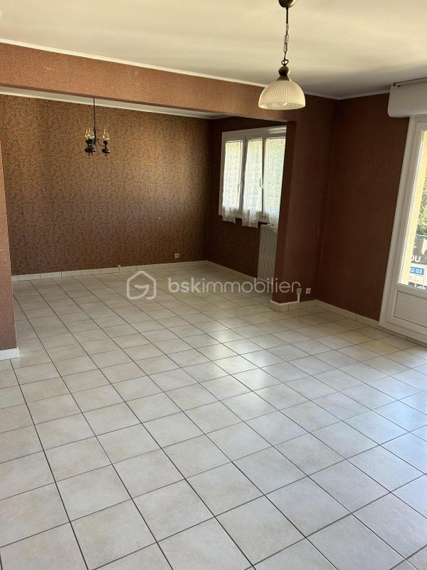 Appartement - 84 m² - 4 pièces