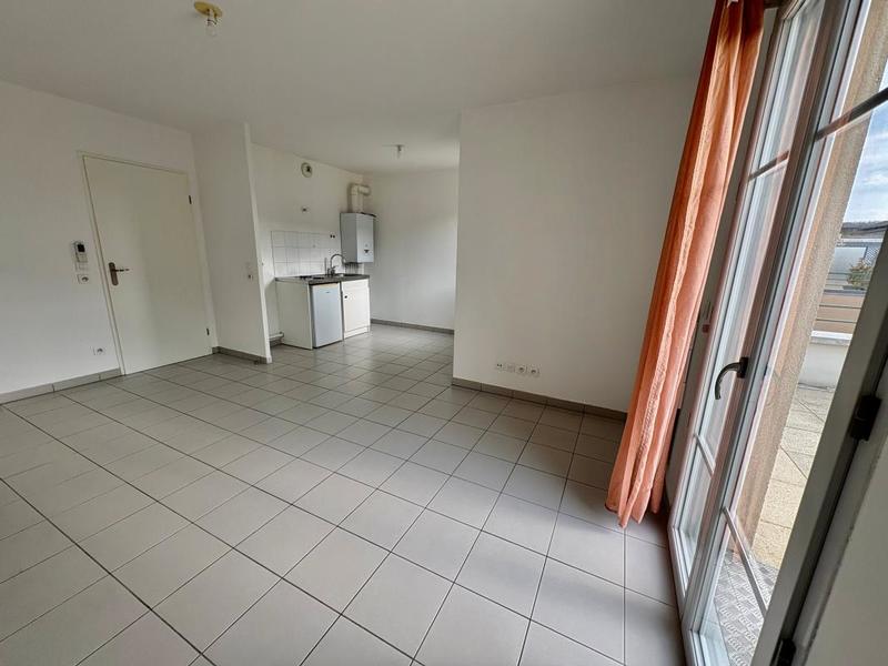 Studio - 30 m² - 2 pièces