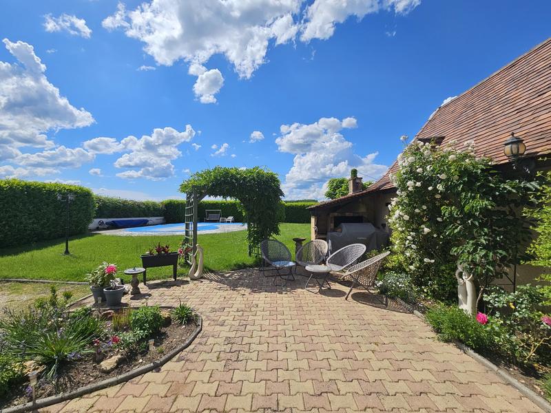 Maison traditionnelle - 135 m² - 7 pièces