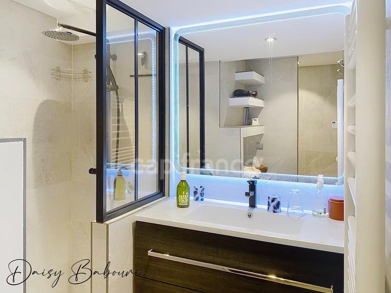 Châlet - 240 m² - 12 pièces