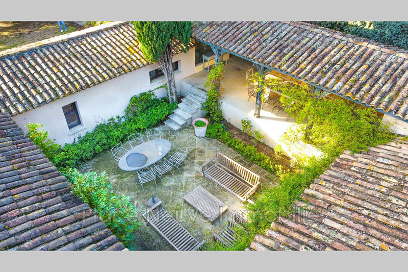 Maison - 186 m² - 6 pièces