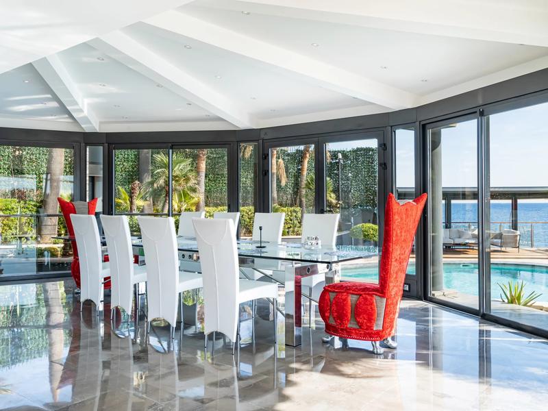 Villa - 224 m² - 5 pièces