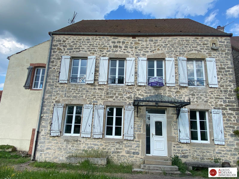 Maison ancienne - 248 m² - 7 pièces