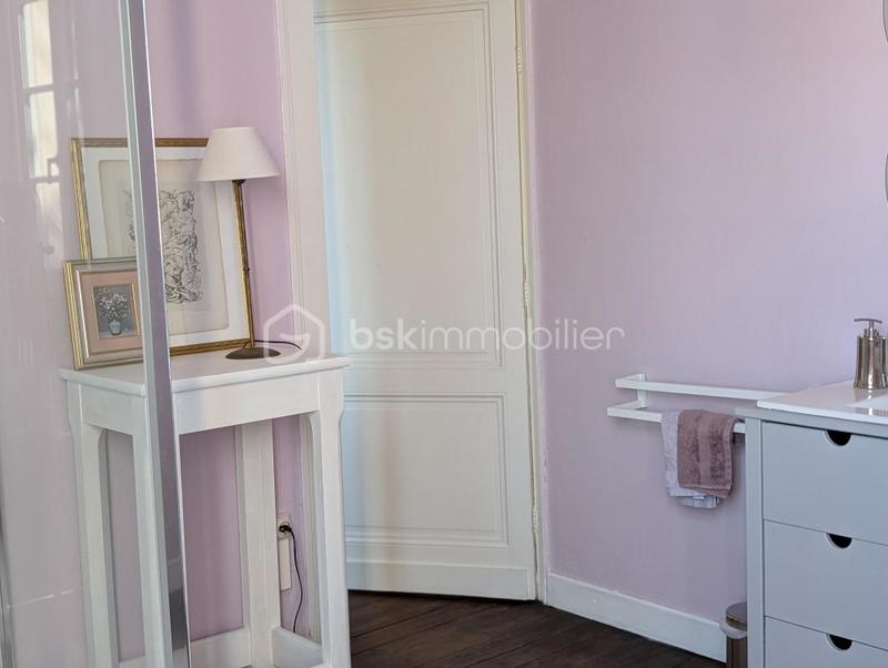 Maison - 296 m² - 9 pièces