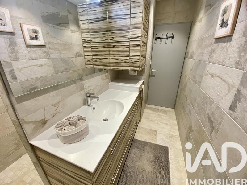 Maison - 99 m² - 5 pièces