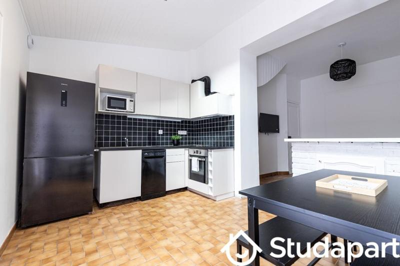 Chambre - 14 m² - 1 pièce