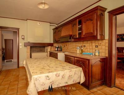 Maison de ville - 480 m² - 19 pièces