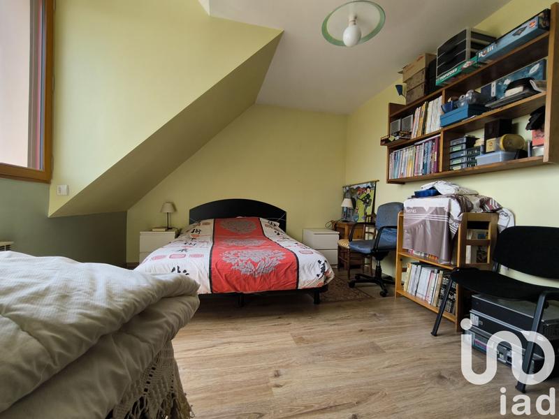 Maison - 325 m² - 6 pièces